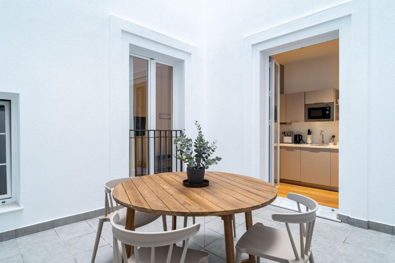 Limehome Sevilla Calle Granada Esterno foto