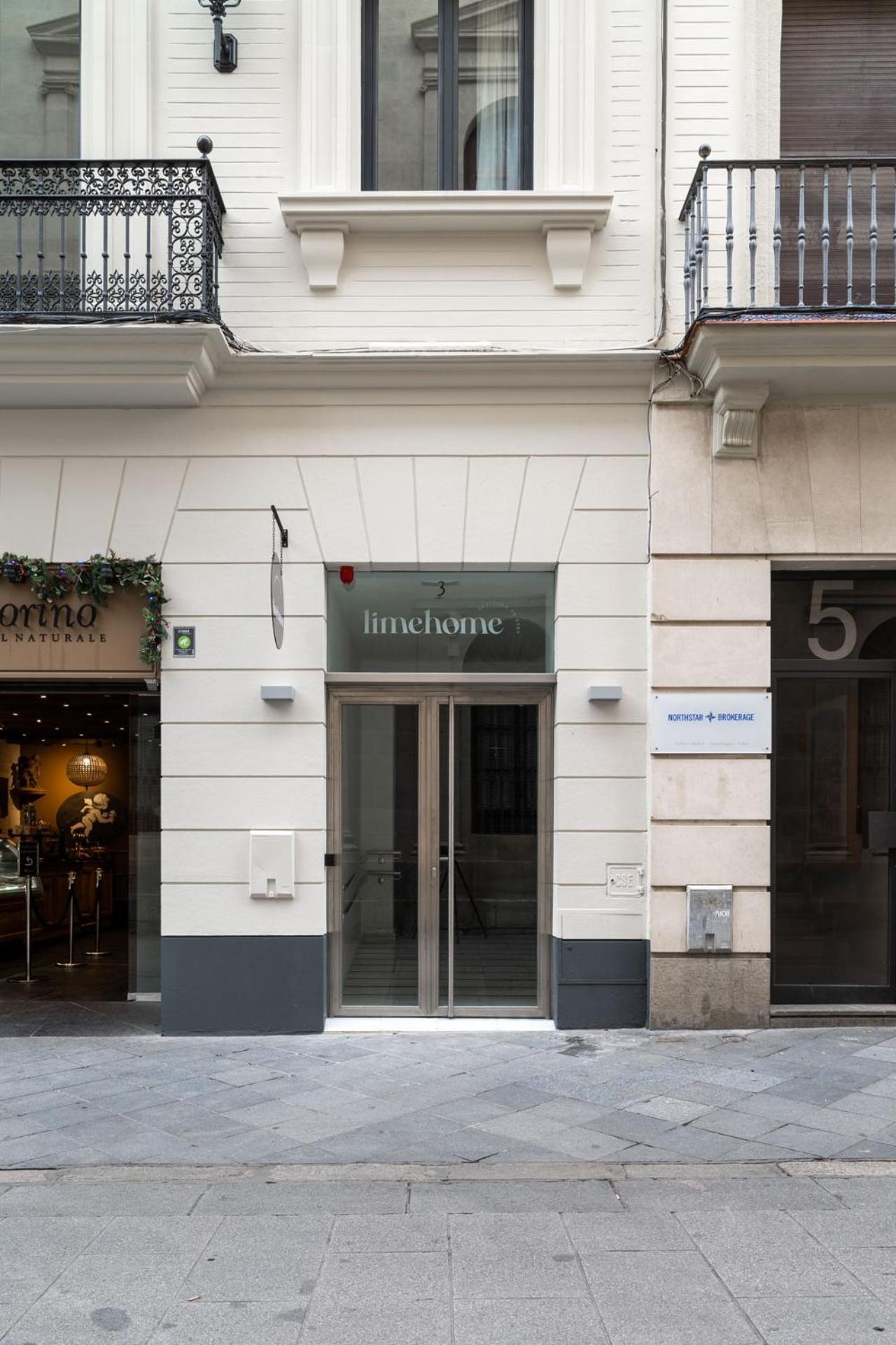Limehome Sevilla Calle Granada Esterno foto