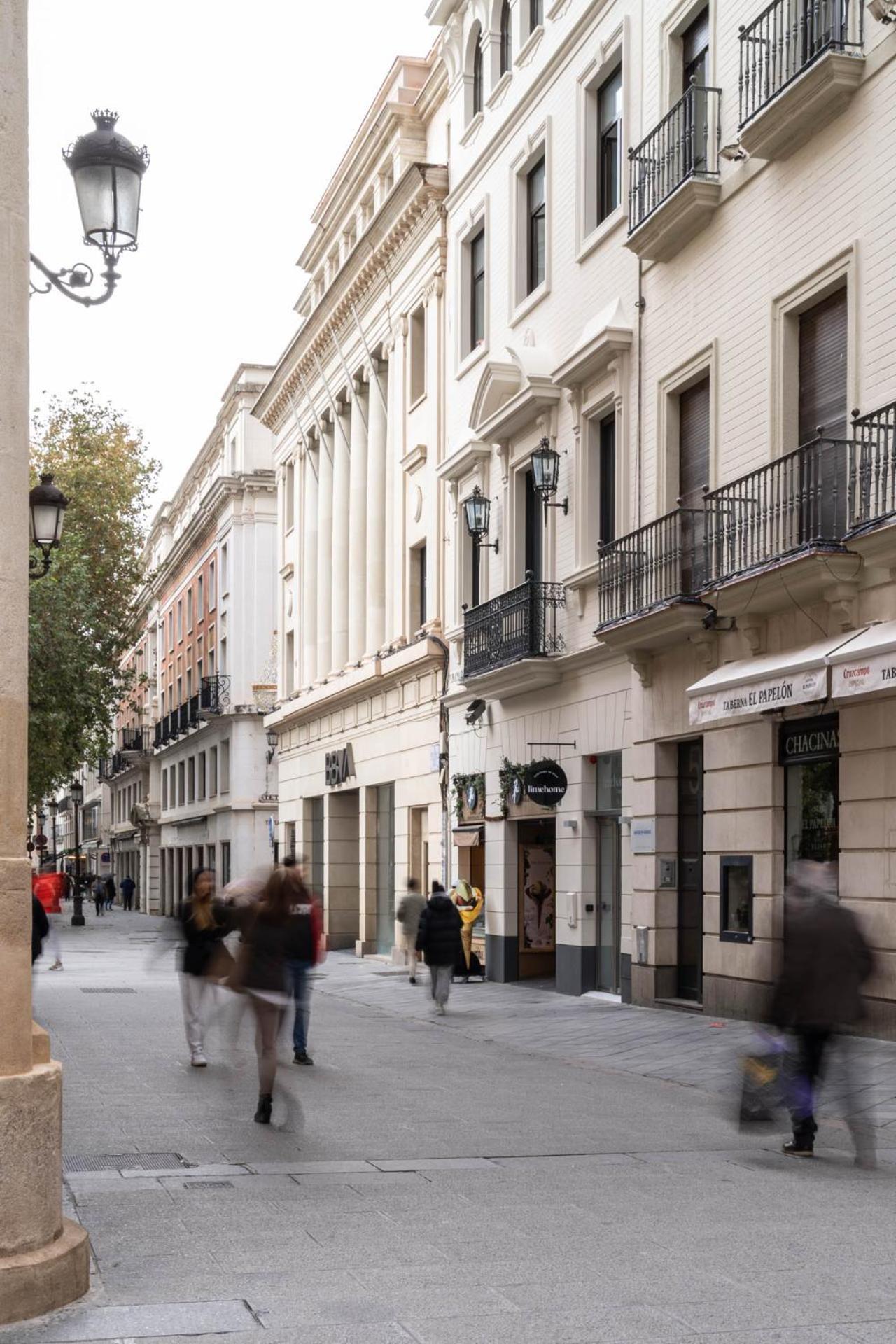 Limehome Sevilla Calle Granada Esterno foto