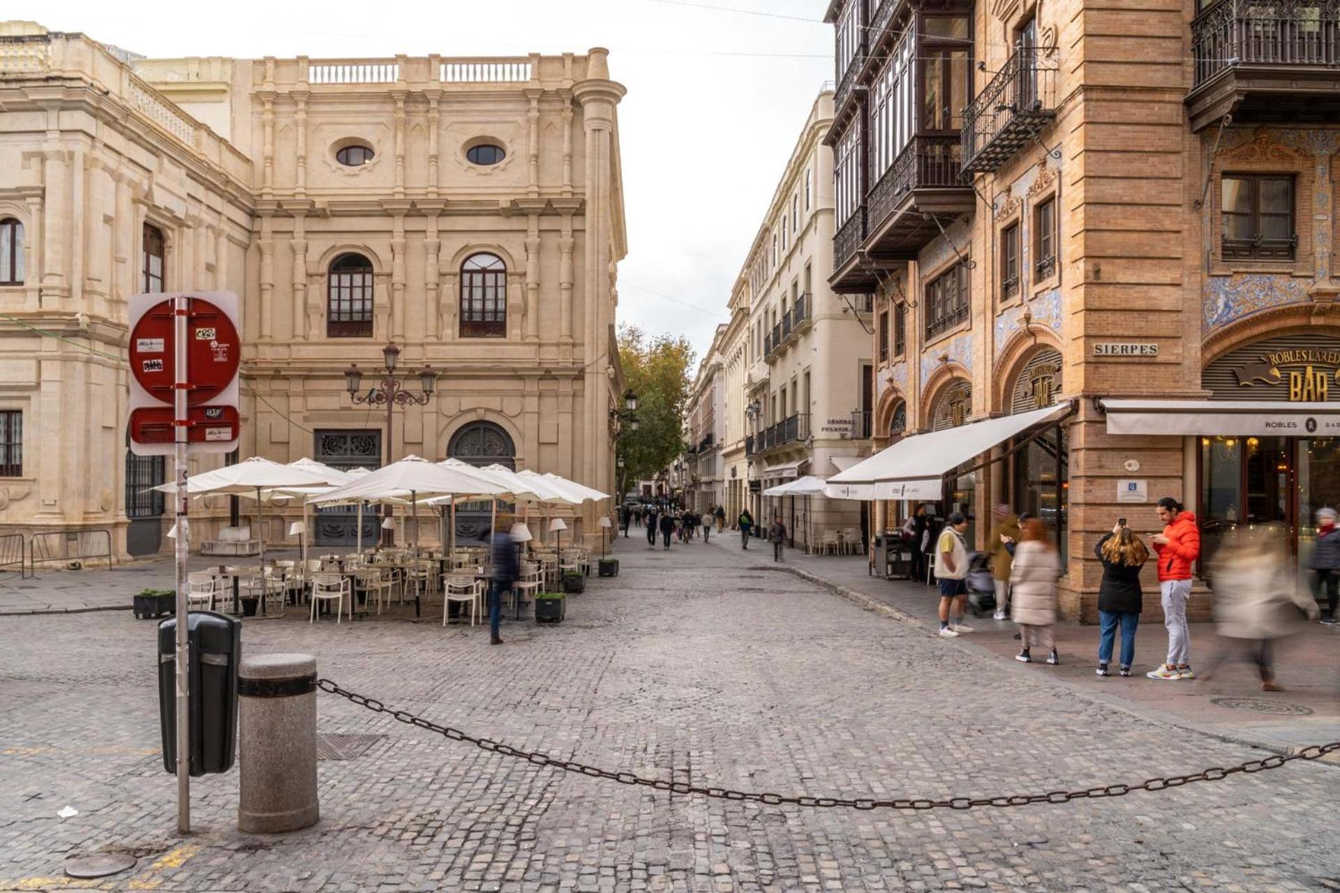 Limehome Sevilla Calle Granada Esterno foto